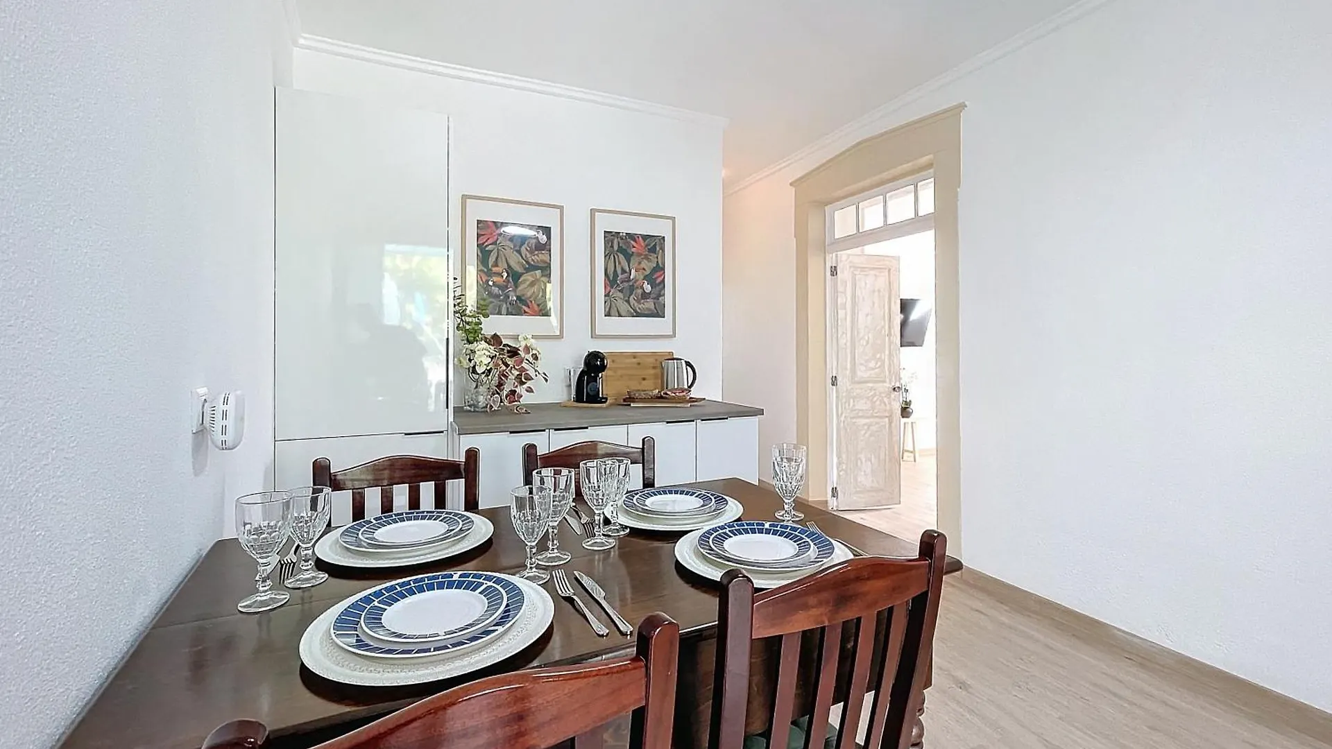 Homestay Figueirinha - Family Room Campanario