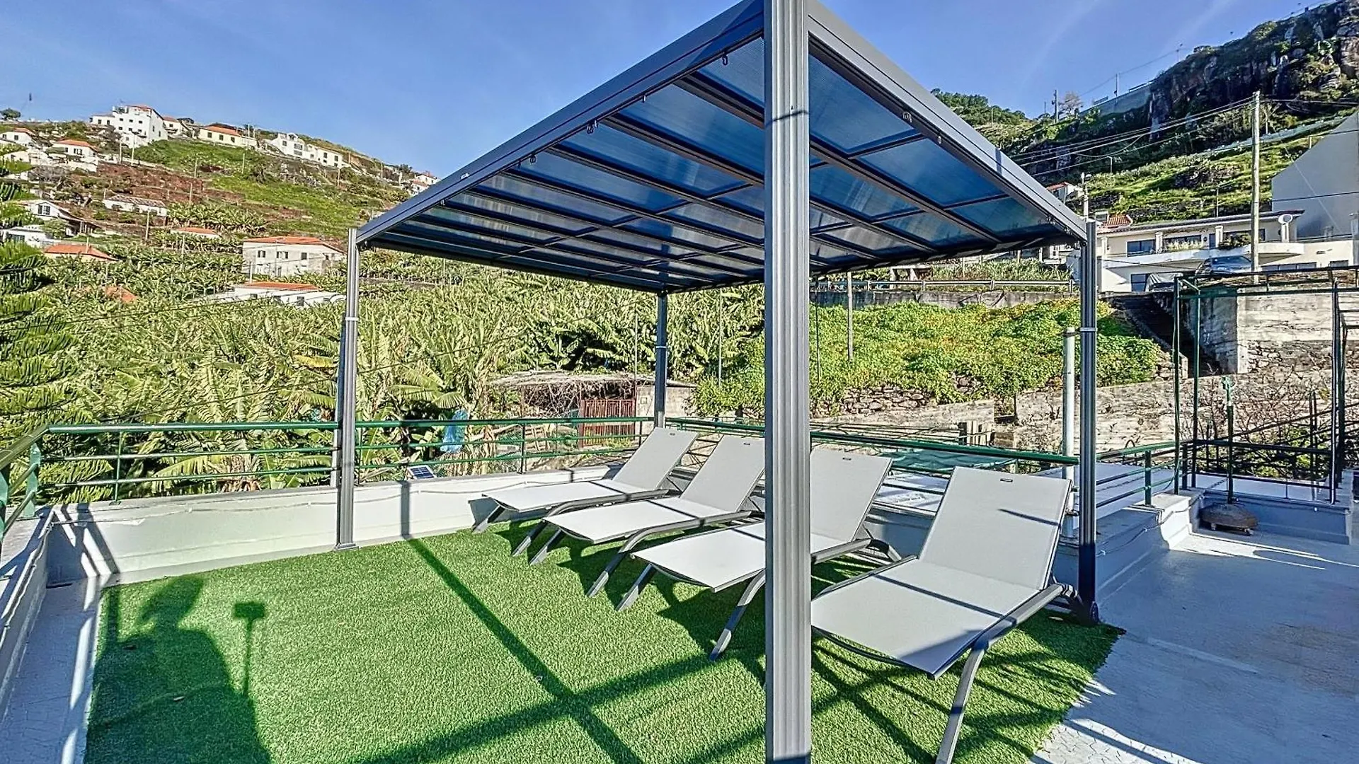 Figueirinha - Family Room Campanario Homestay