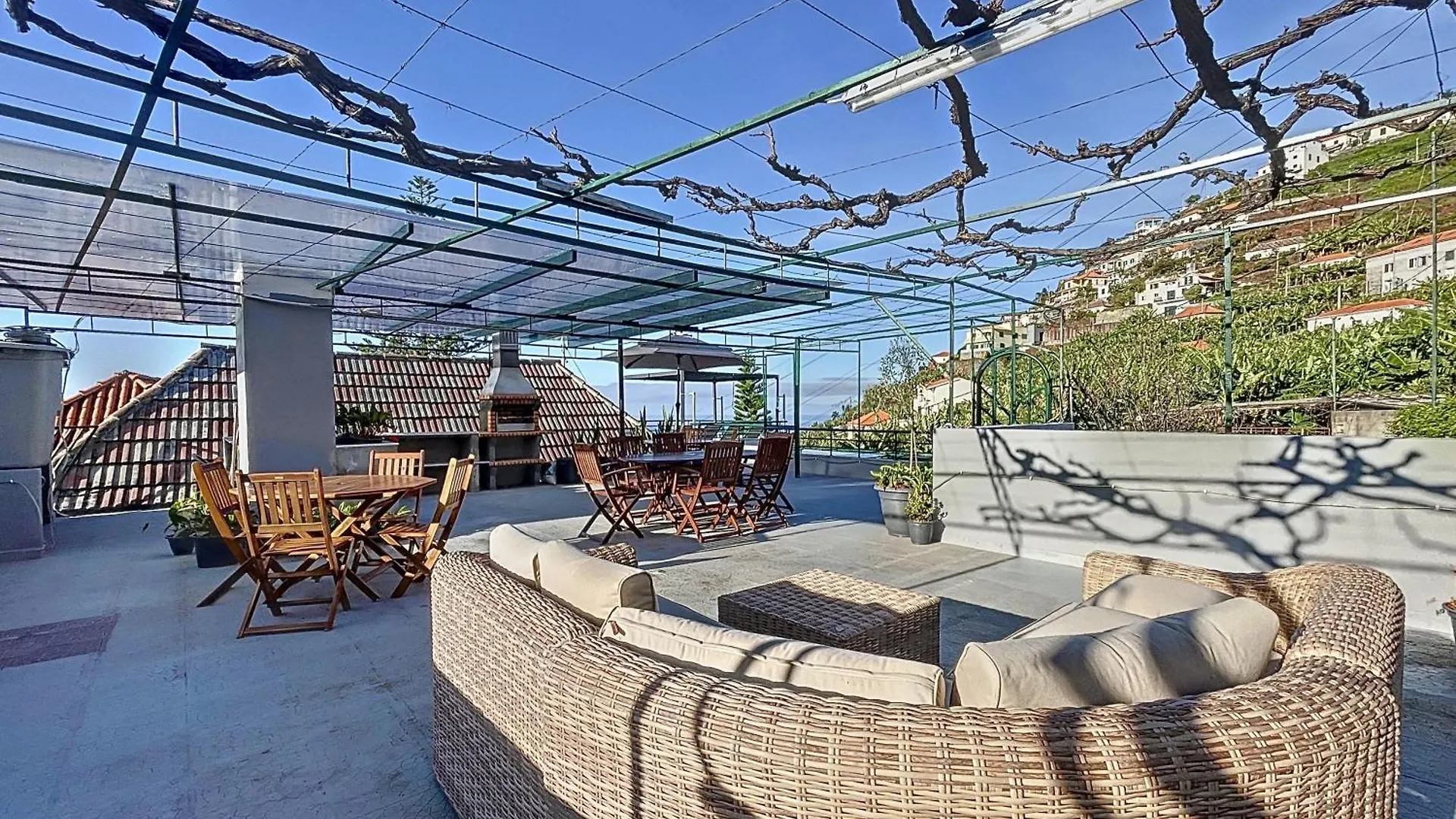 Homestay Figueirinha - Family Room Campanario